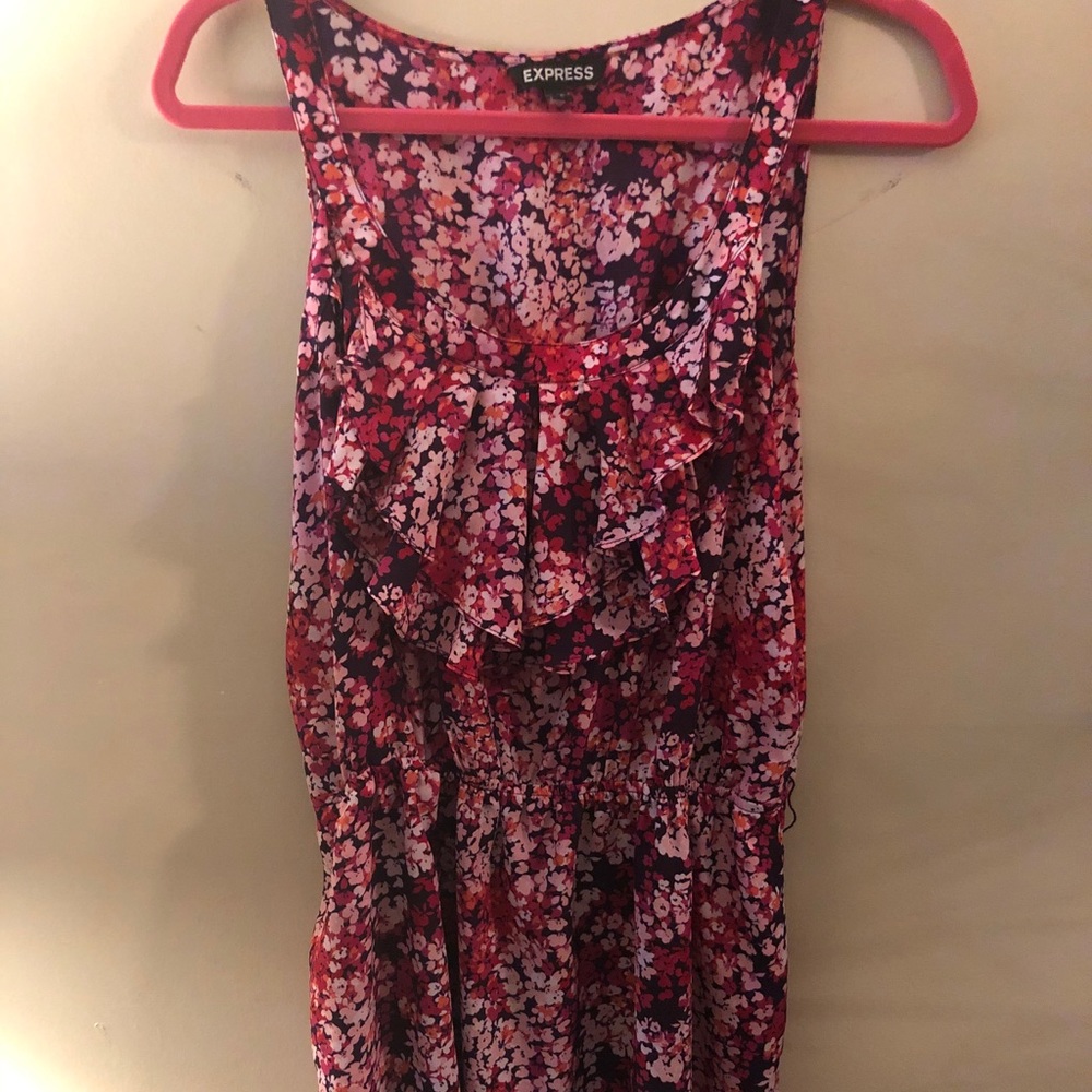 Beautiful dress! - Picture 2 of 2